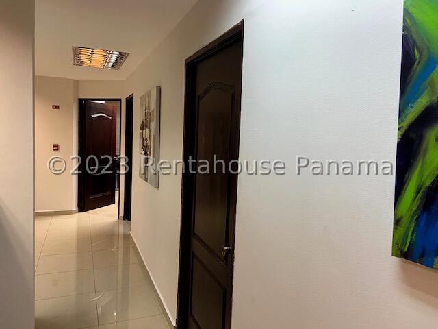 Oficina en Alquiler - Office for Rent in Hi Tech Plaza